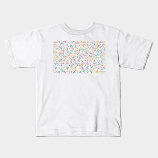 Elegant floral & ornamental pattern in multiple colours Kids T-Shirt